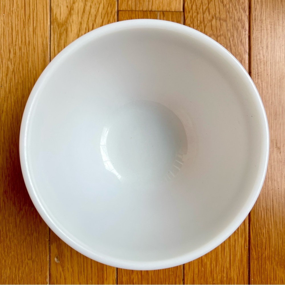 1.5 Pint PYREX 401 Mixing Bowl Serving Bowl Ovenware Milk White - Picture 5 of 15